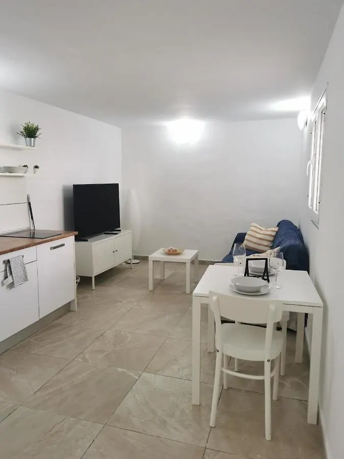 Apartamentos Anjomacar B Teguise  Spanien